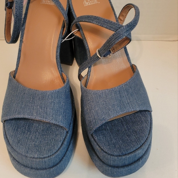 NWT Women's Alessia Platform Heels - Wild Fable Blue size 9.5 - Picture 10 of 11